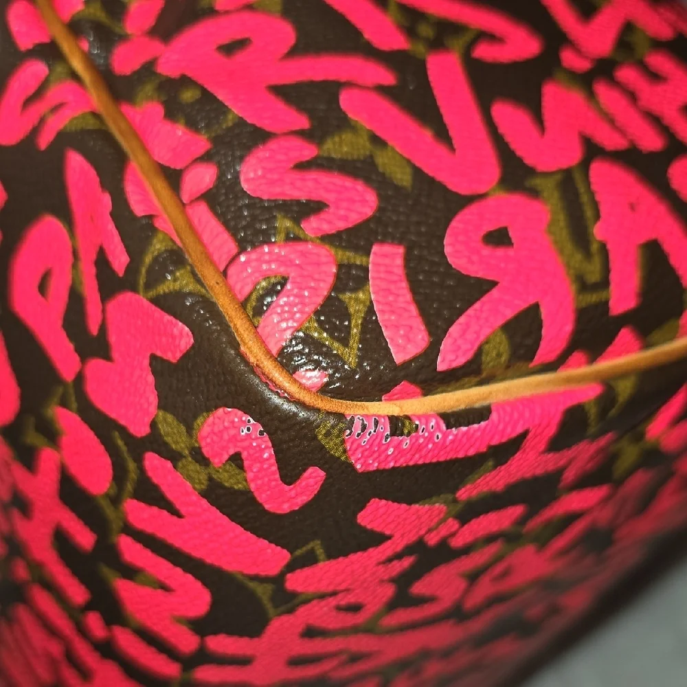 Louis VUITTON GRAFFITI SPEEDY 30 - Picture 10 of 15